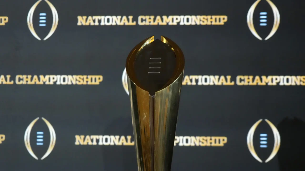 Dinich adds Florida to College Football Playoff projections