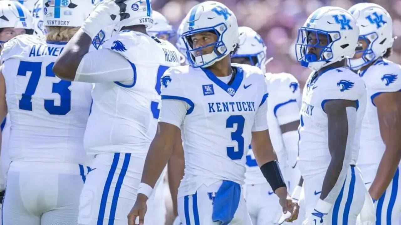 Kentucky quarterback Kenny Minchey during the upset victory over No. 9 Texas A&M at Kyle Field