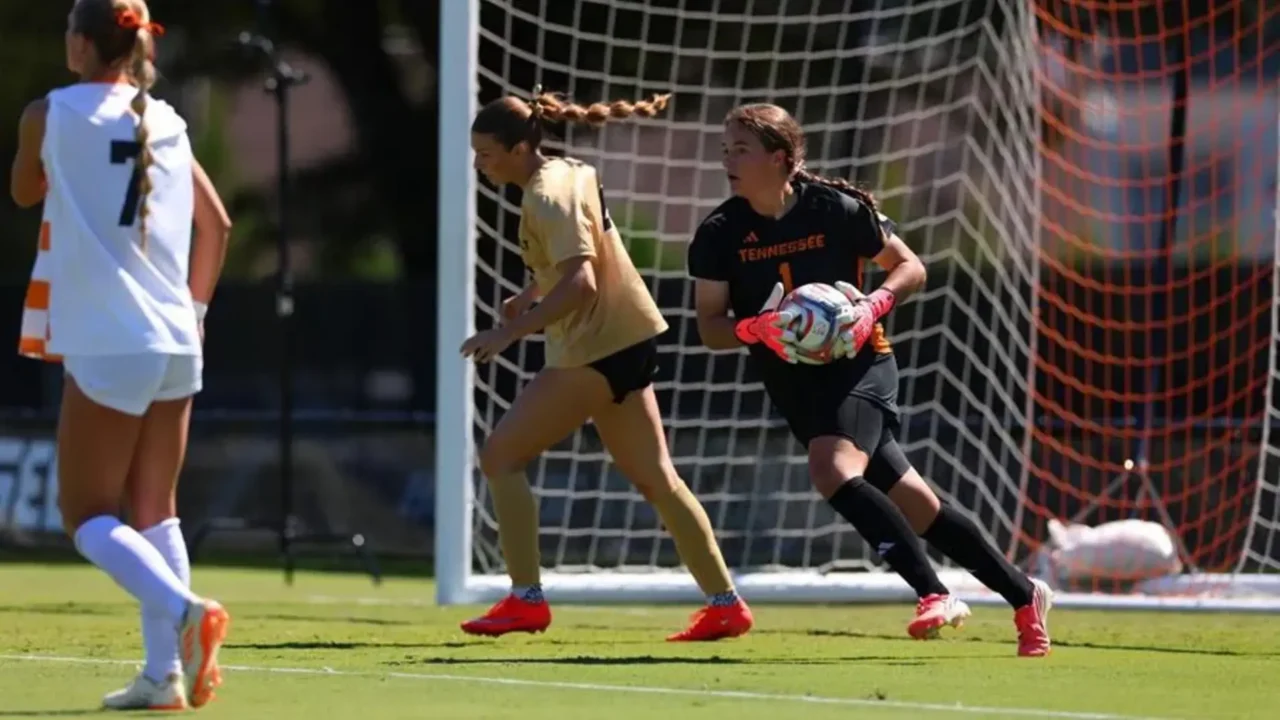Tennessee Lady Vols soccer falls 3-1 to No. 3 Vanderbilt