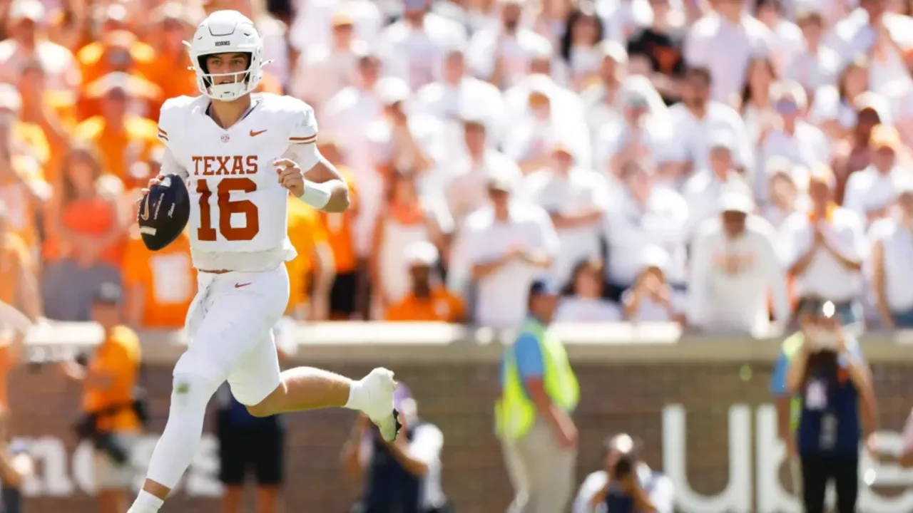 Texas vs Tennessee how Colin Simmons and penalties shaped