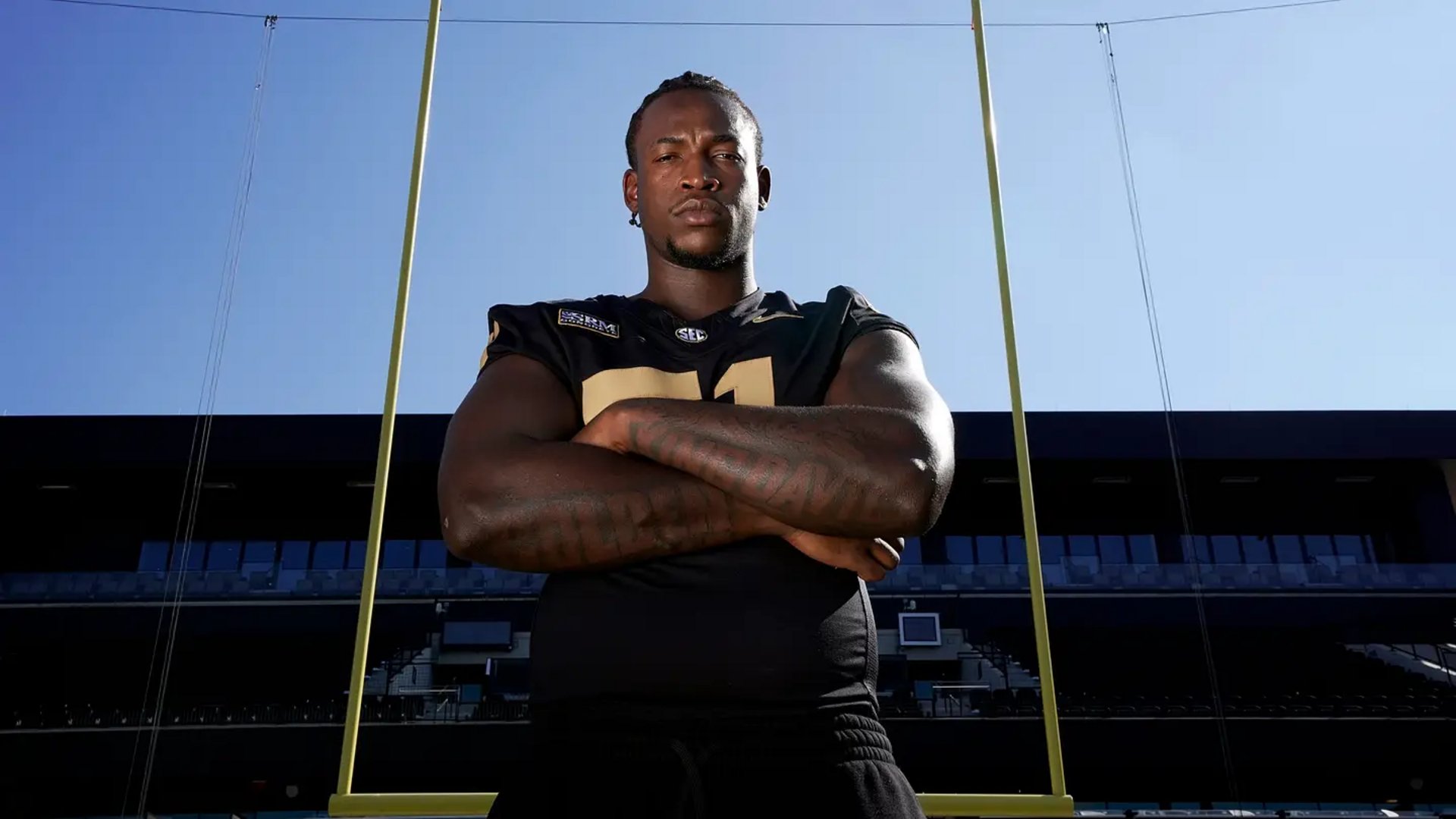 Clinton Azubuike's 2023 Journey to Vanderbilt Football